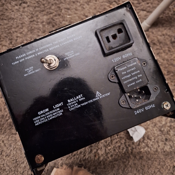 HALIDE/ SODIUM BALLAST 120/240V 60Hz - Picture 1 of 3